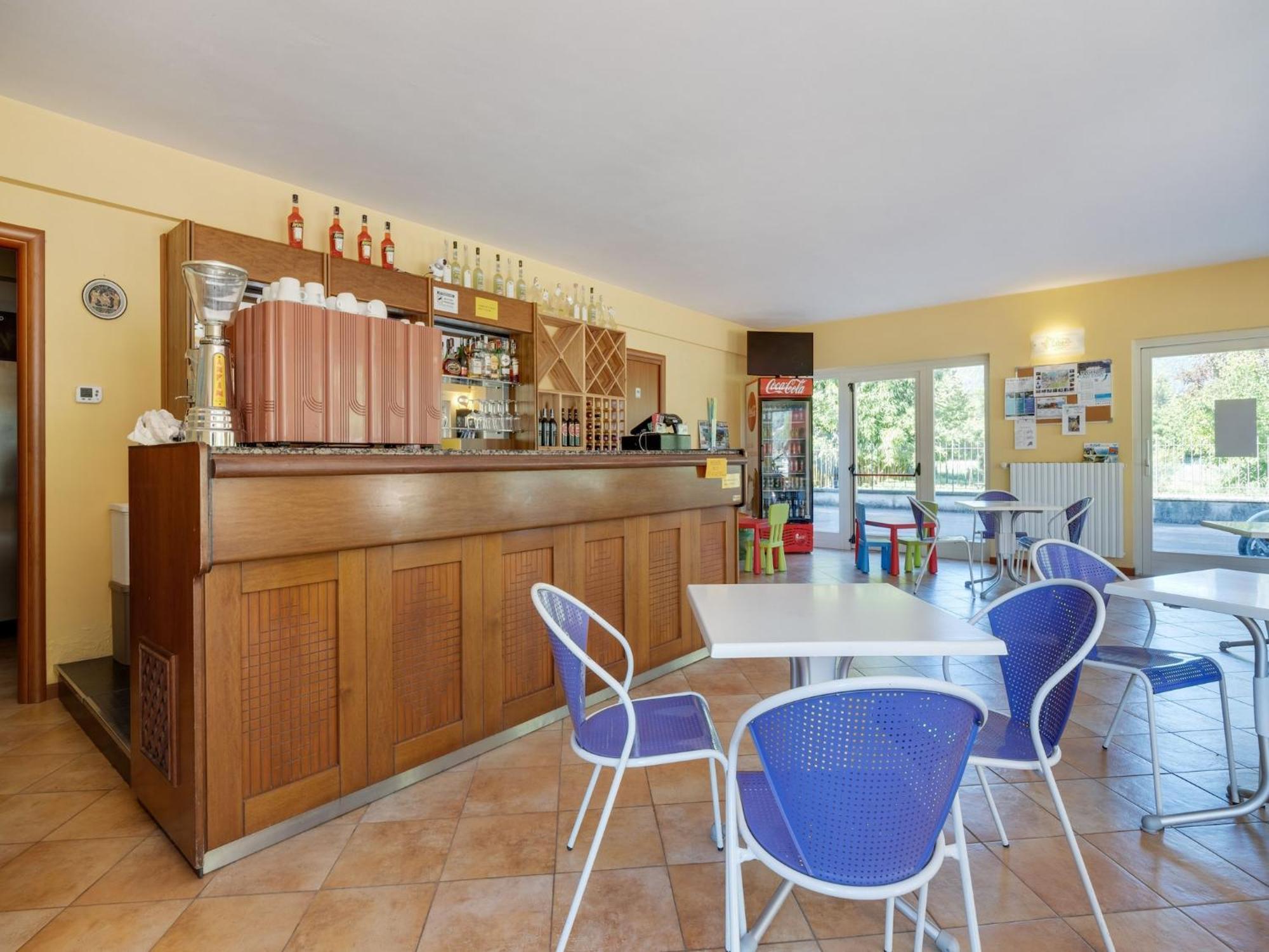 Spacious Apartment In Idro With Shared Pool Crone Eksteriør billede