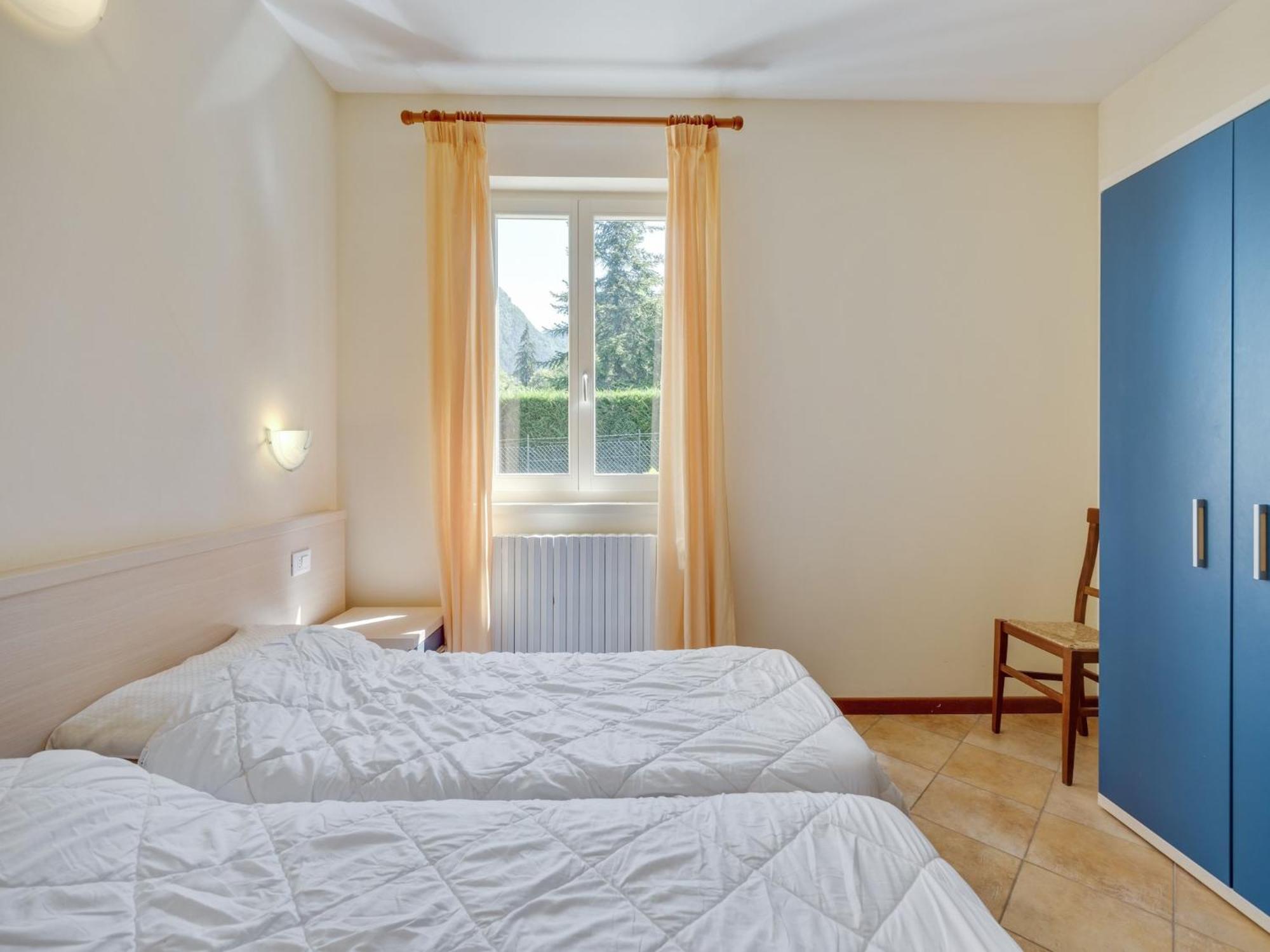 Spacious Apartment In Idro With Shared Pool Crone Eksteriør billede